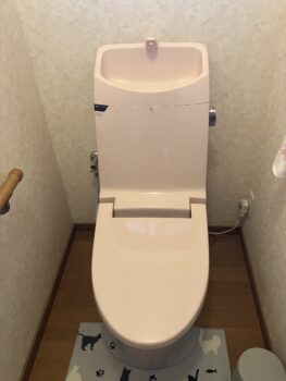 9/1　米原市トイレ交換工事