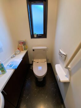 9/5　東近江市　トイレ交換