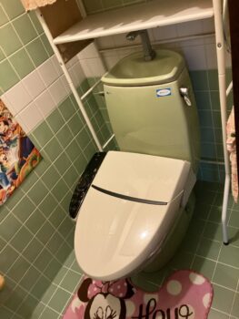 10/11　長浜市　トイレ交換・撤去工事