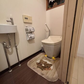 1/13　東近江市トイレ交換
