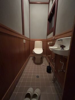 2/10　東近江市トイレ交換工事