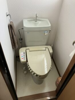 3/14　米原市３階トイレ交換