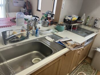 4/11　長浜市　キッチン交換